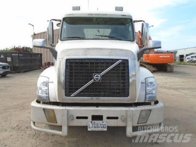 Volvo VNL Dragbilar