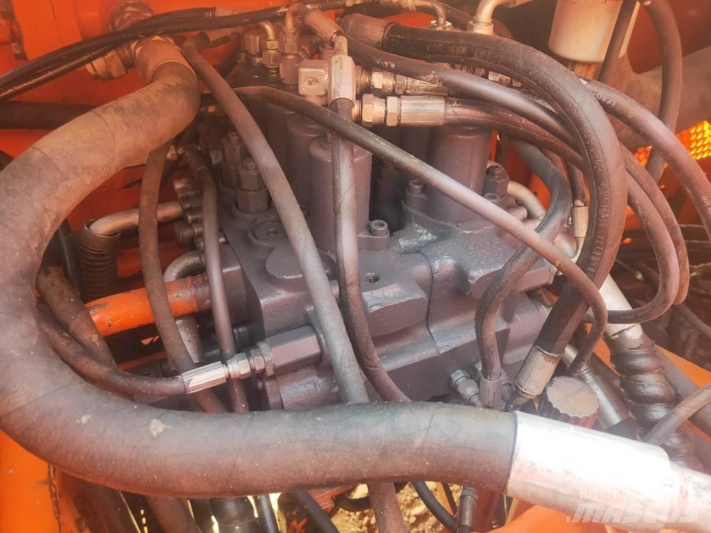 Doosan DH220LC-7 Bandgrävare