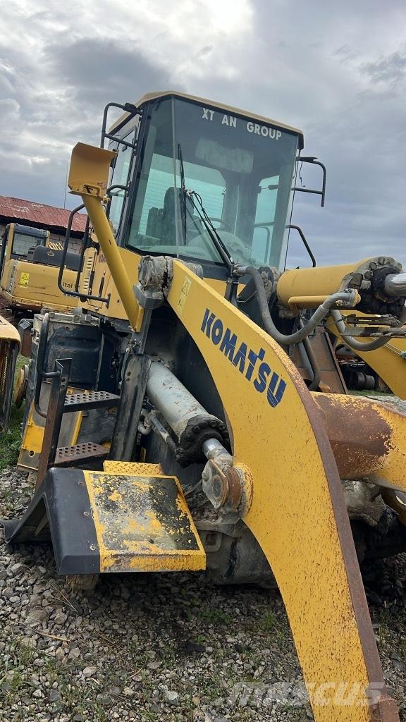 Komatsu WA 470-5H Chassi och upphängning