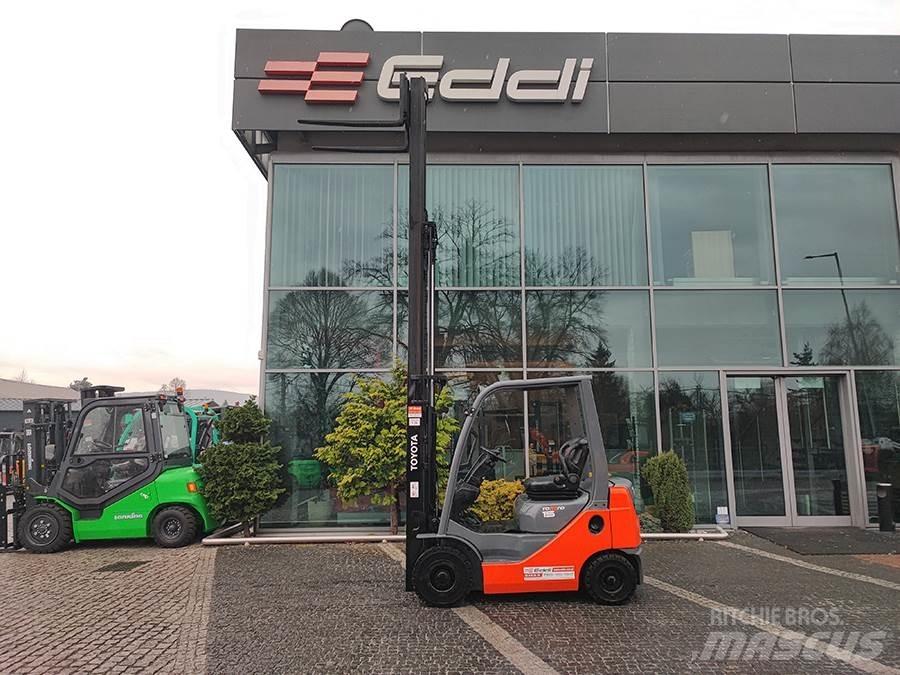 Toyota 02-8FDF15 Dieselmotviktstruckar