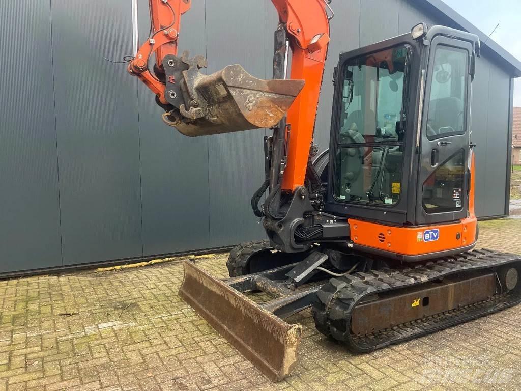 Hitachi U55-5a Minigrävare < 7t