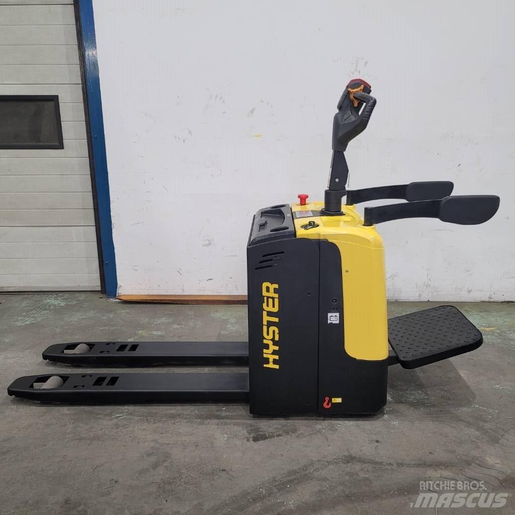 Hyster P 2.0 UTS Låglyftare med plattform