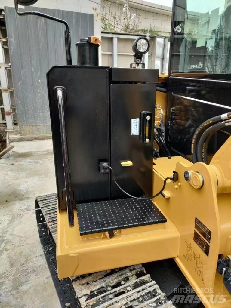 CAT 305.5 Minigrävare < 7t