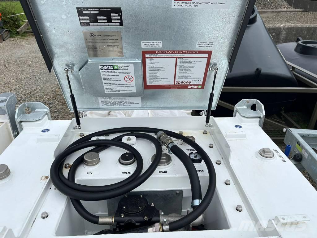  DyMac 900L FUEL CUBE Bränsle och tillsatstankar