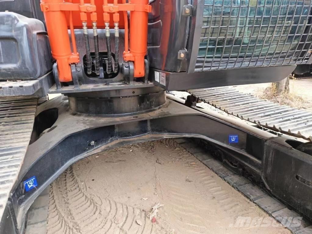 Hitachi ZX120-6 Bandgrävare