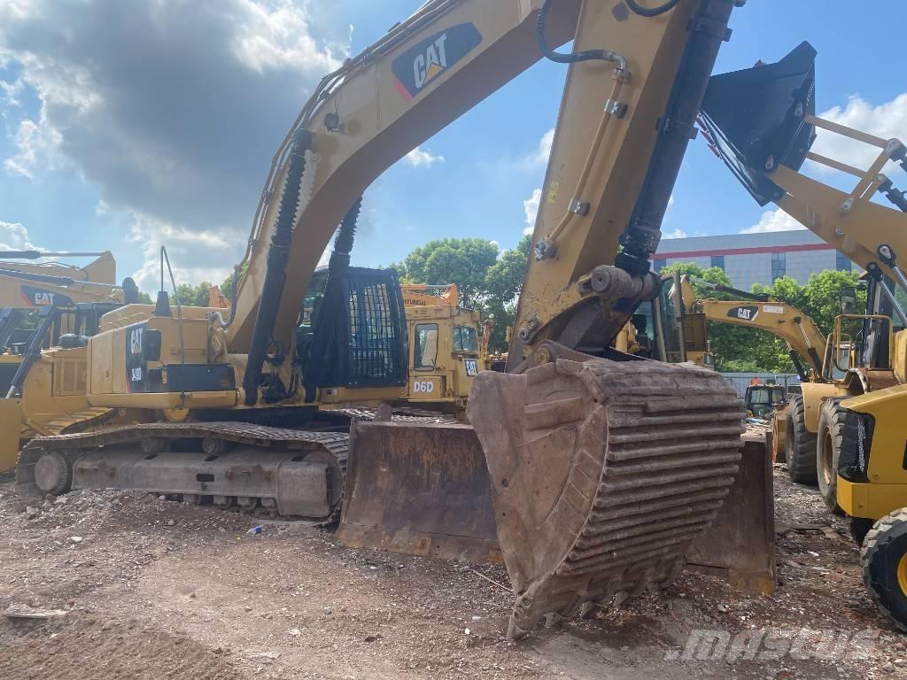 CAT 349 D L Bandgrävare