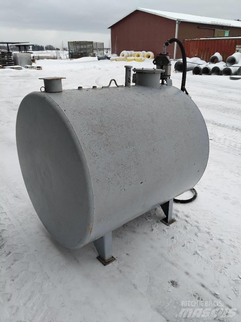  Farmarisäiliö 1300 L Lantbruk - Övrigt
