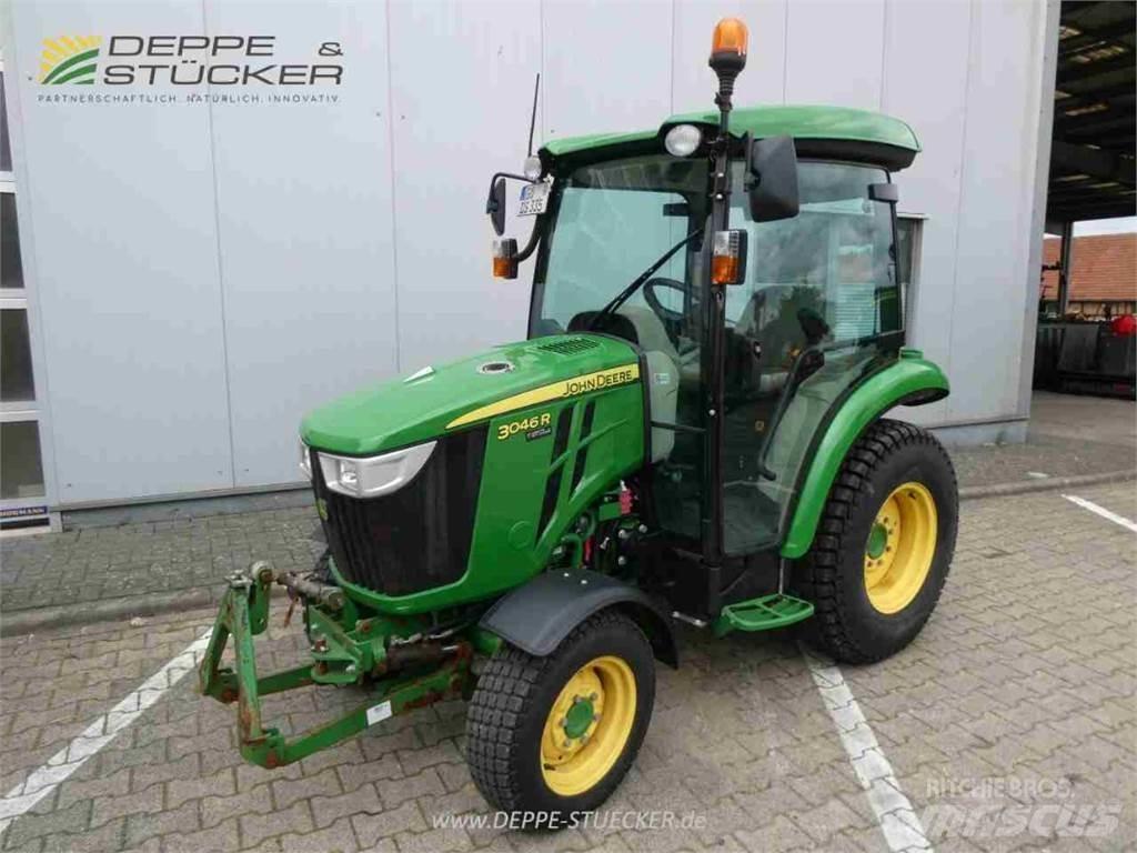 John Deere 3046R Kompakttraktorer