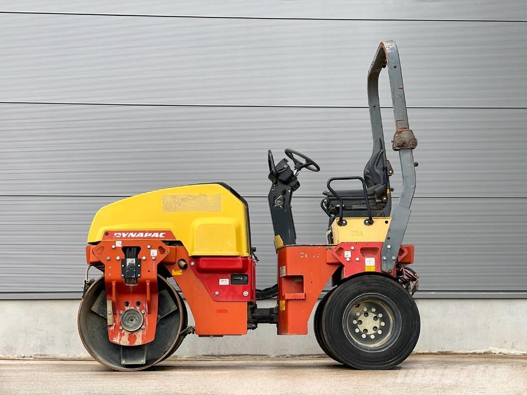 Dynapac CC1300C Kombivältar