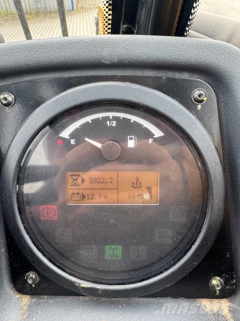 CAT TH 314 D Teleskoplastare