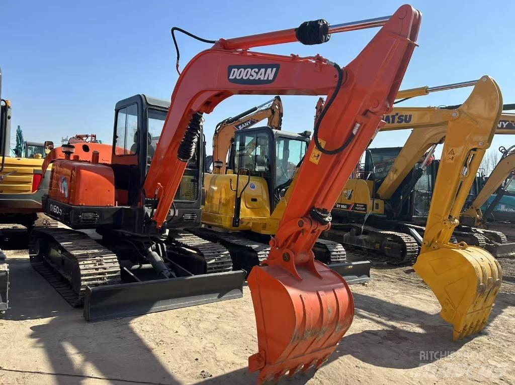 Doosan DH 55 Minigrävare < 7t