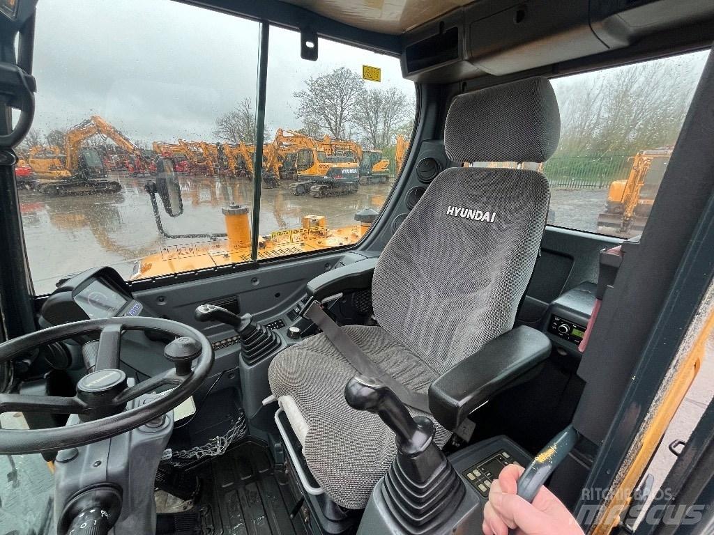 Hyundai R55W-9A Hjulgrävare