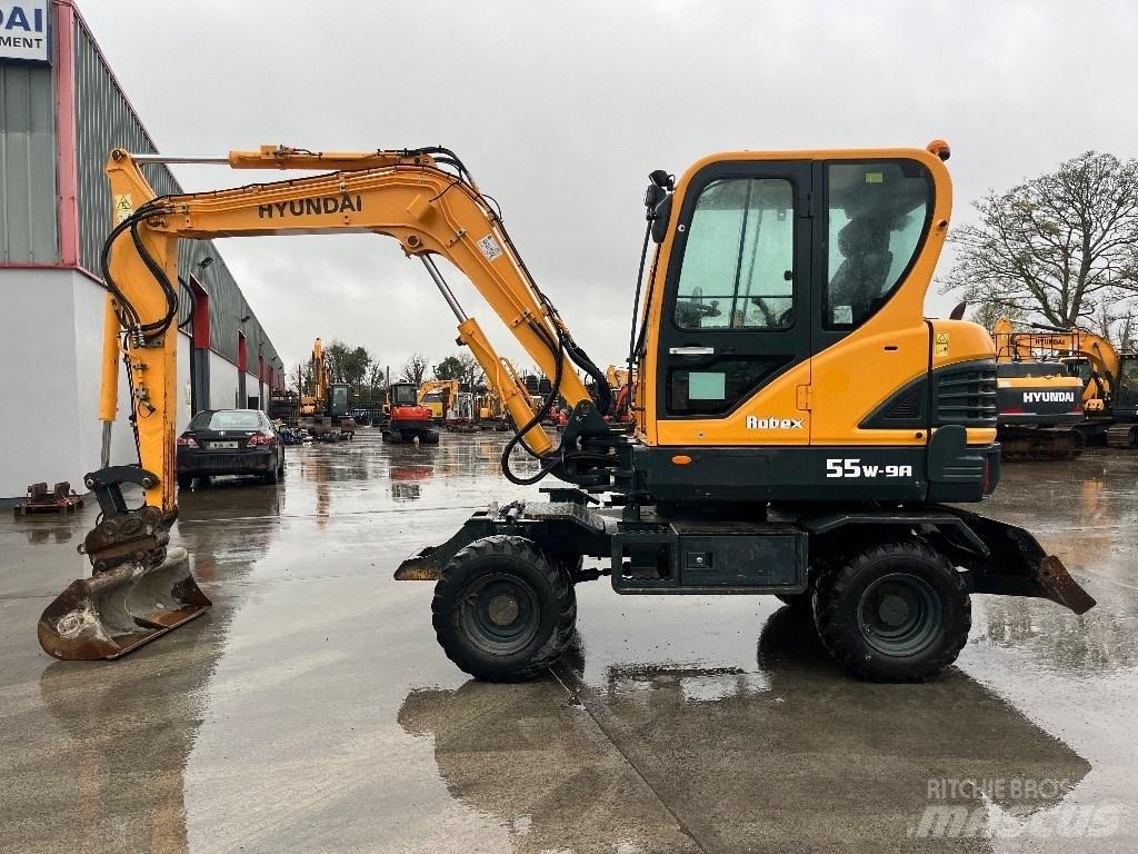 Hyundai R55W-9A Hjulgrävare