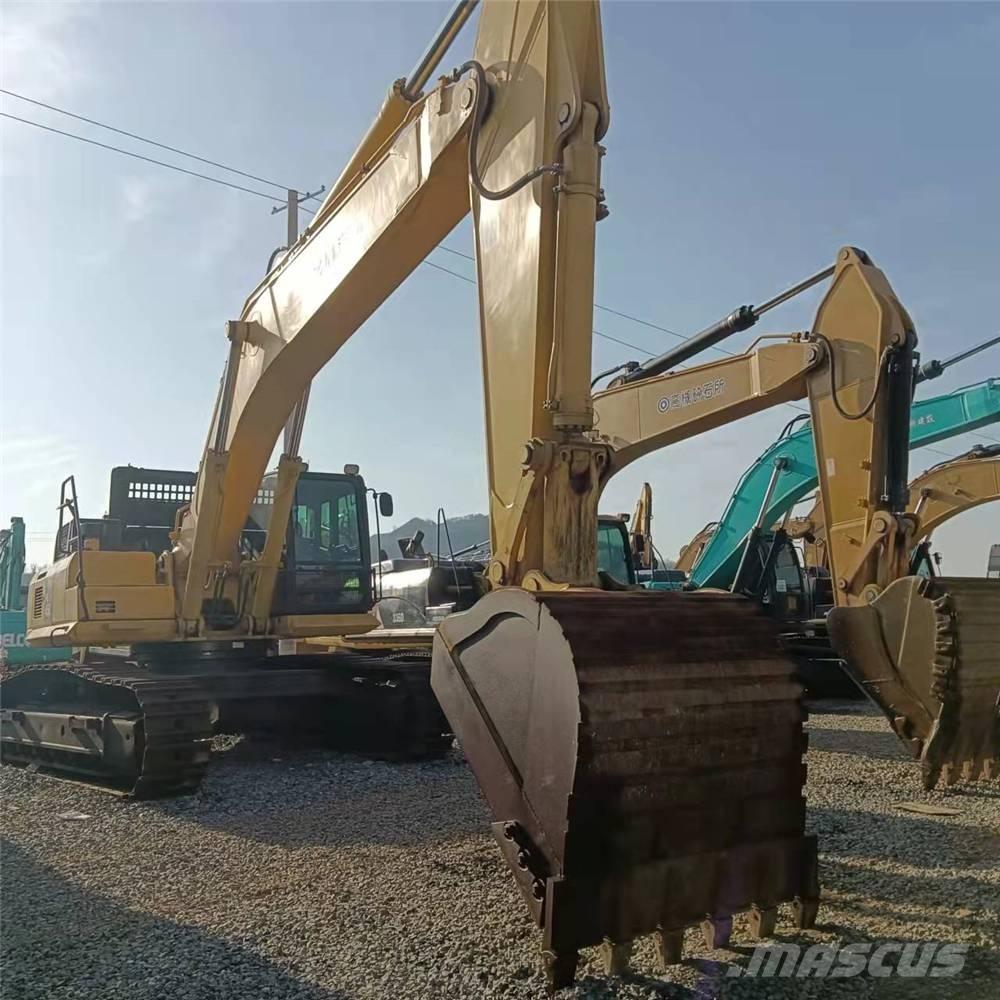 Komatsu PC450-8 Bandgrävare