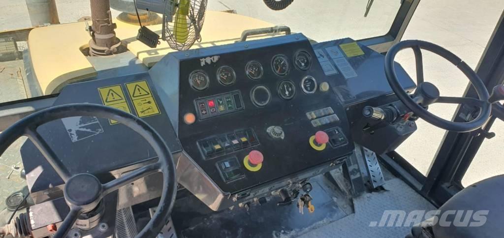 Stavostroj VP-2400 Pneumatiska Hjulvältar