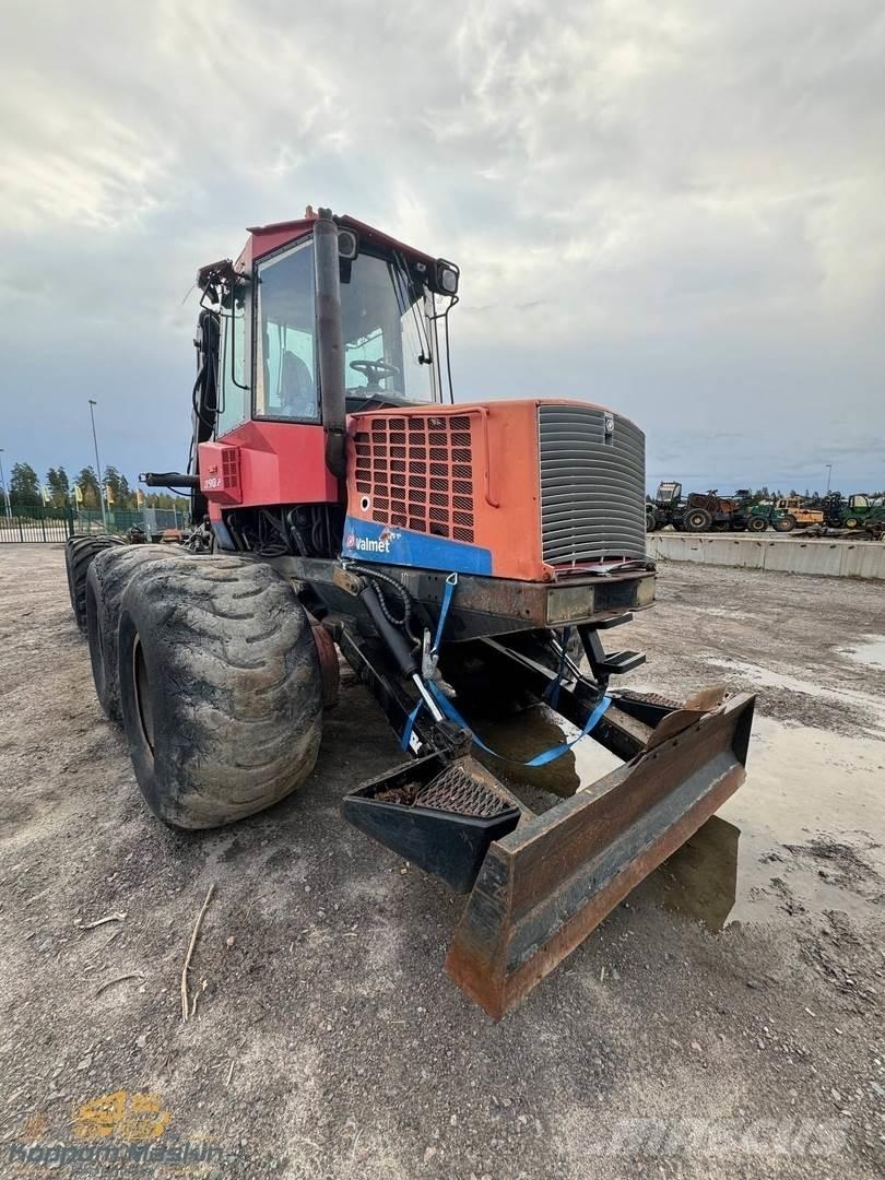 Valmet 890.2 Skotare
