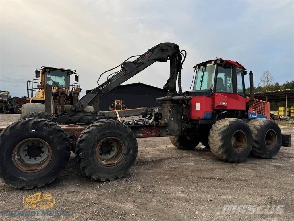 Valmet 890.2 Skotare