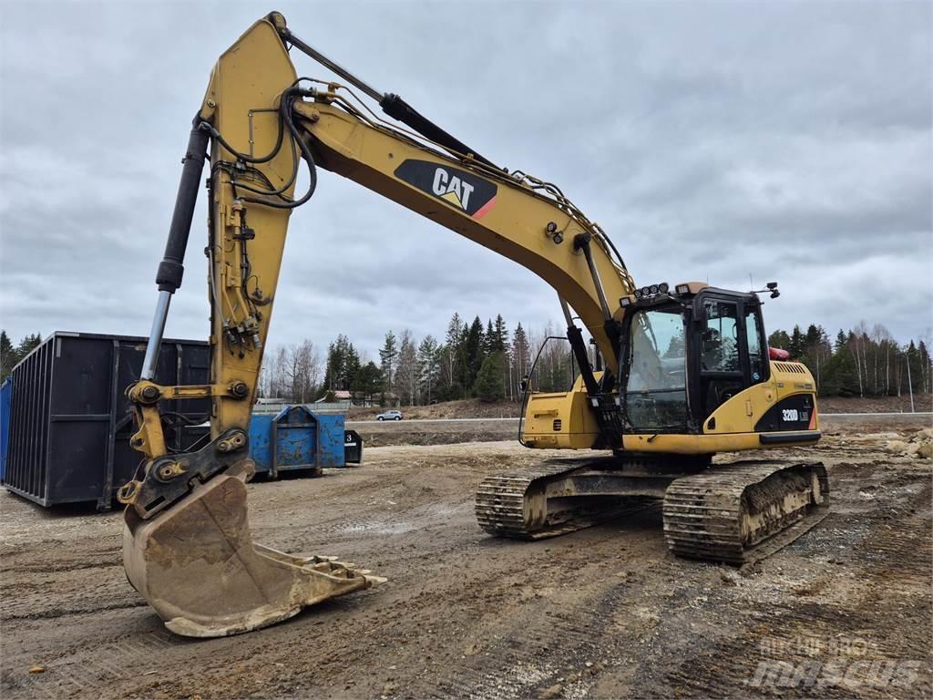 CAT 320D LRR Bandgrävare