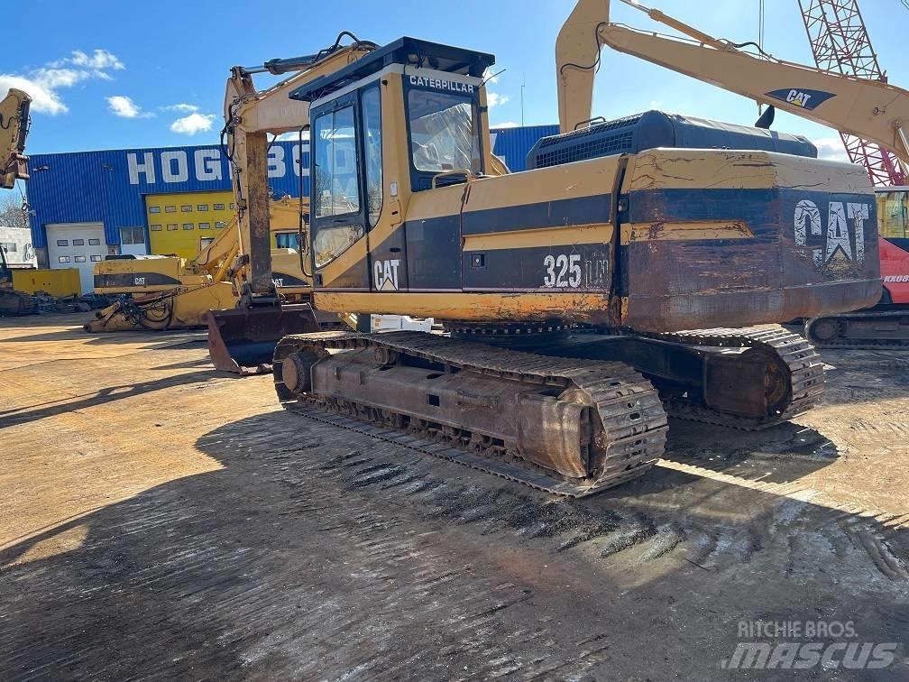CAT 325L Bandgrävare