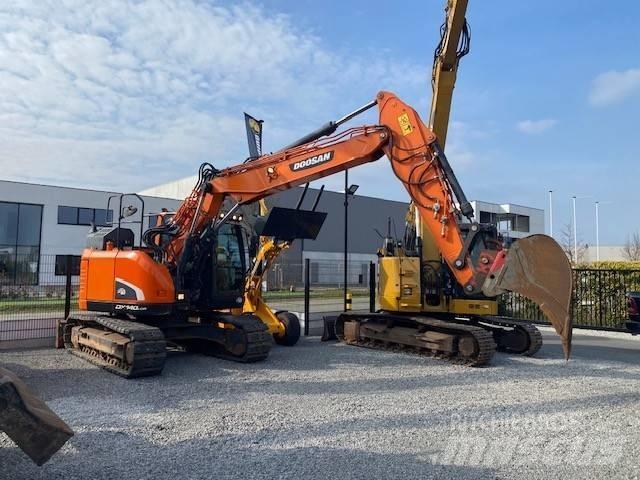 Doosan DX140LCR-5 Bandgrävare
