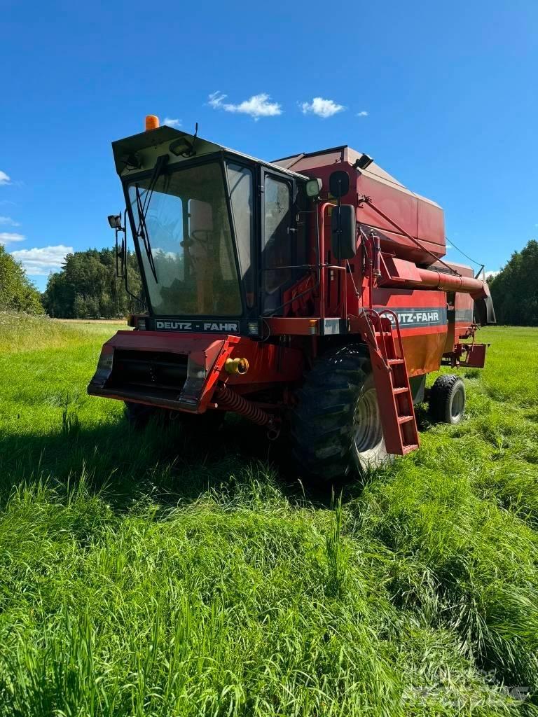 Deutz-Fahr M 2780 Skördetröskor
