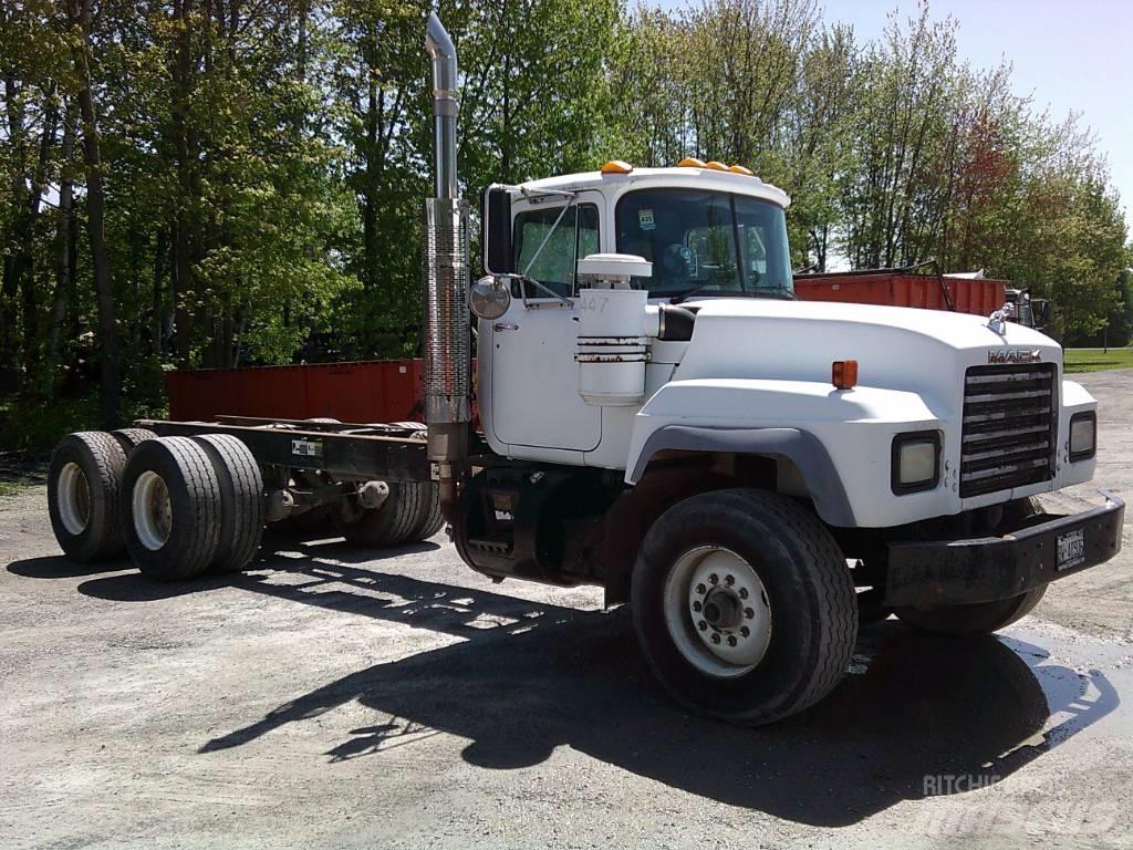 Mack RB 688 S Chassier