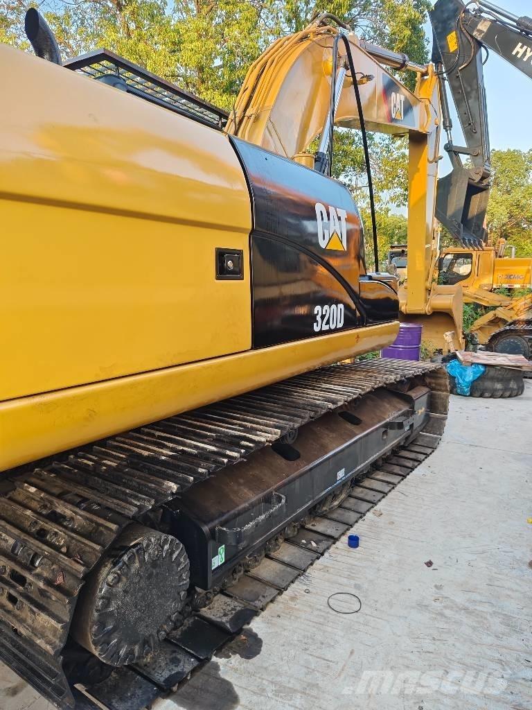 CAT 320 D Bandgrävare