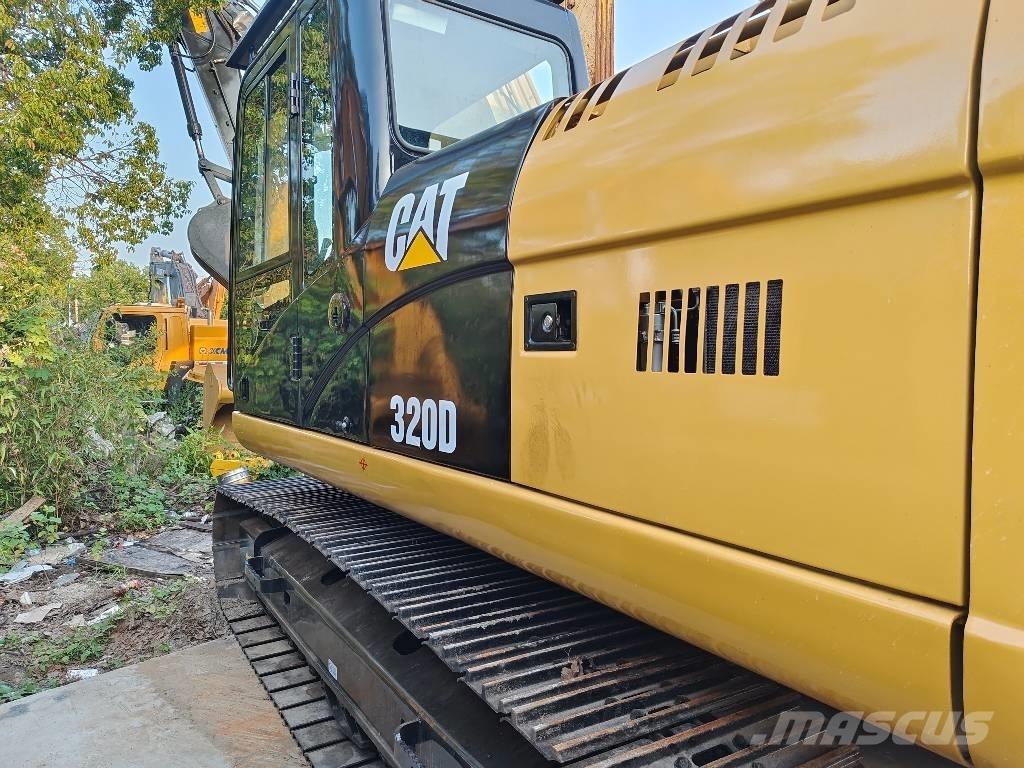 CAT 320 D Bandgrävare