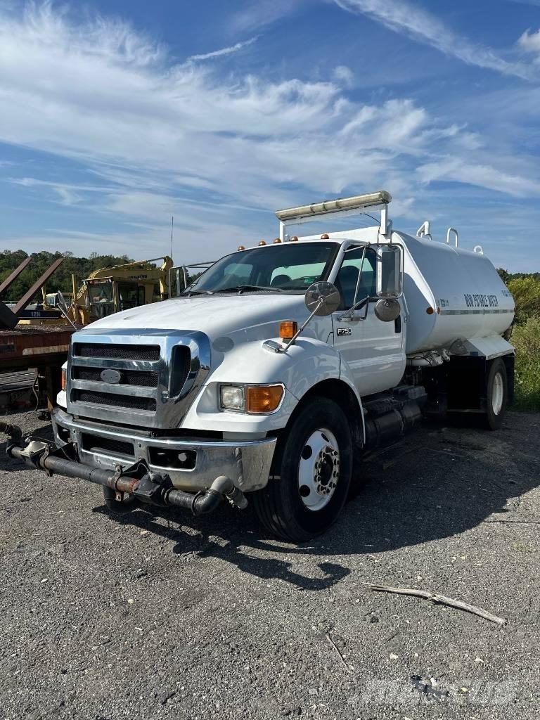 Ford F 750 XL SD Vattentankbilar