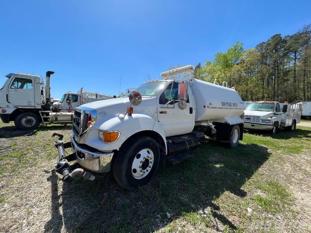 Ford F 750 XL SD Vattentankbilar