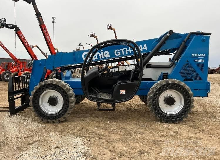 Genie GTH844 Teleskoplastare