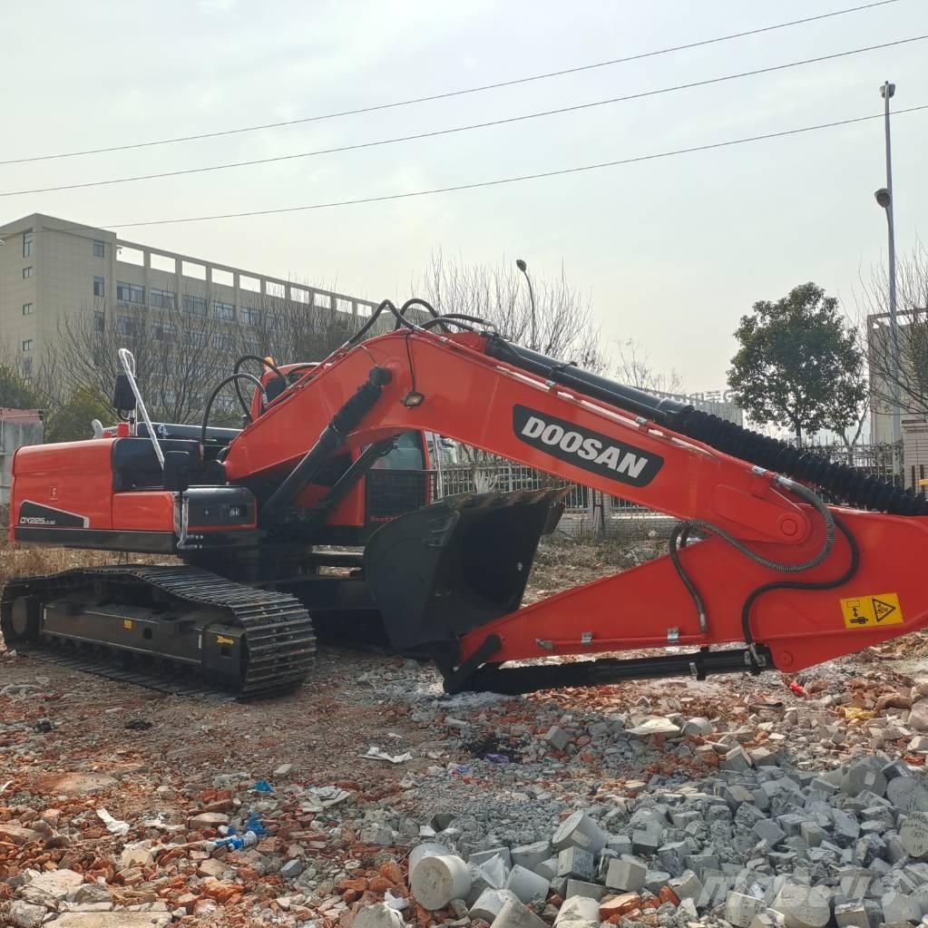 Doosan DX225LC-9C Bandgrävare