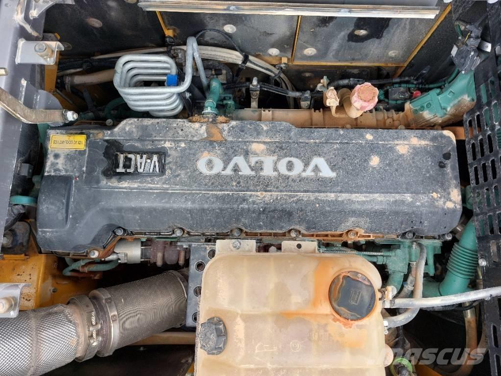 Volvo EC 380 E NL Bandgrävare
