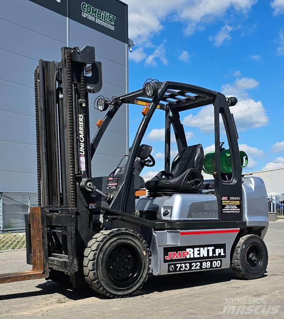 Nissan UG1D2A32LQ Gasolmotviktstruckar