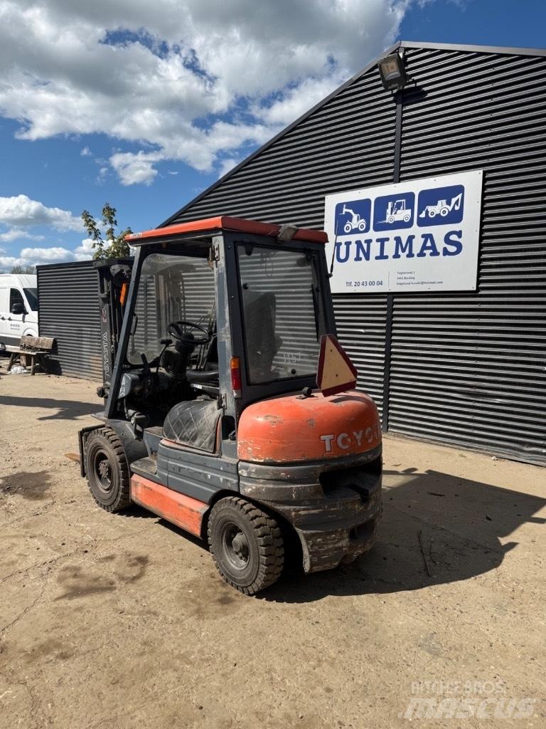 Toyota FD 25 Dieselmotviktstruckar