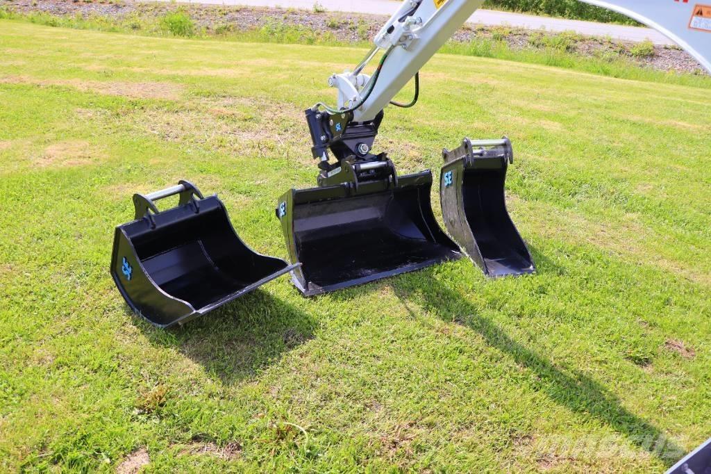 Takeuchi TB210R Minigrävare < 7t