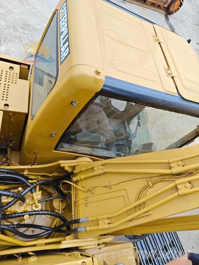 CAT 320 C L Bandgrävare