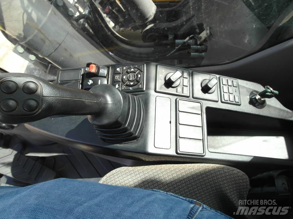Volvo EC 220 EL Bandgrävare