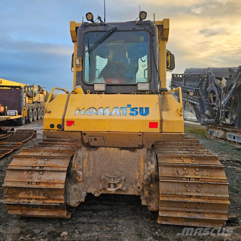 Komatsu D61PX-15F0 Bandschaktare