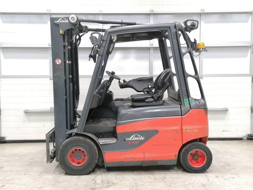 Linde E25-01 Elmotviktstruckar