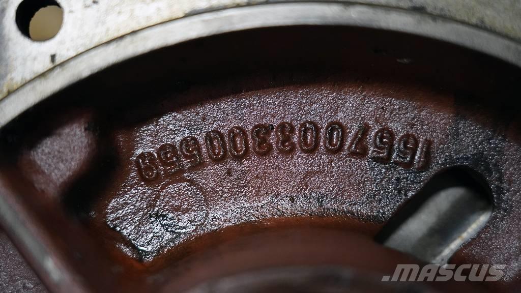 CASE CS 86 Bromshus Bromsar