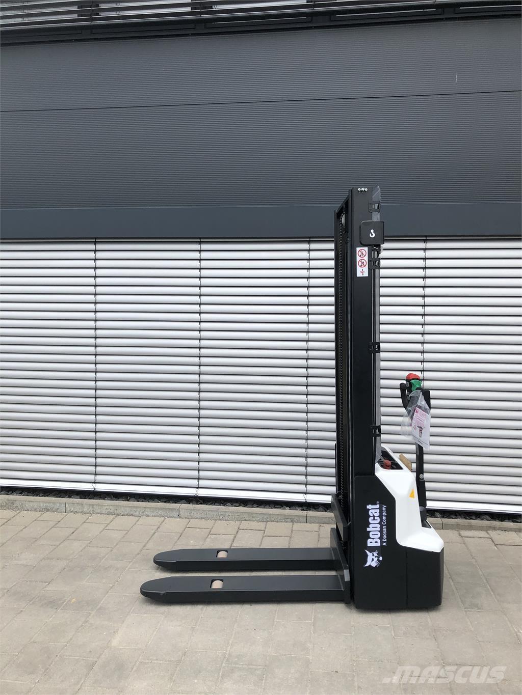Bobcat LSM12N Staplare