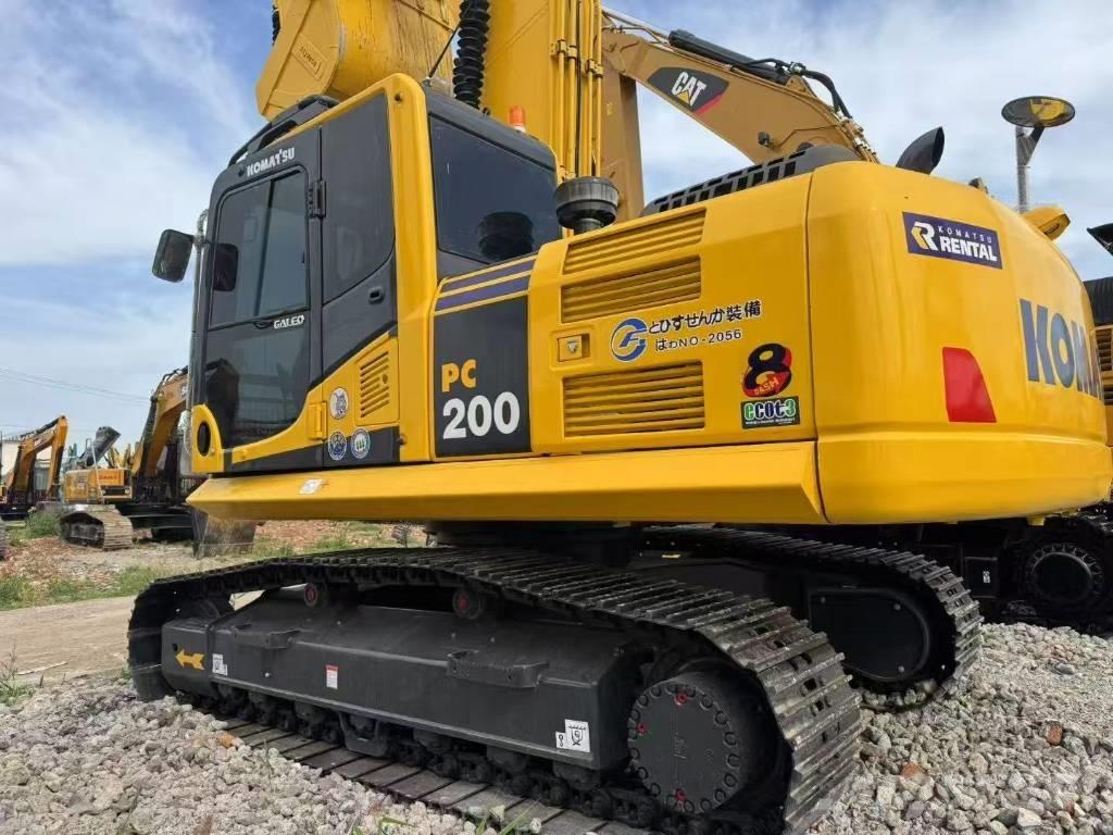 Komatsu 200-8 Bandgrävare