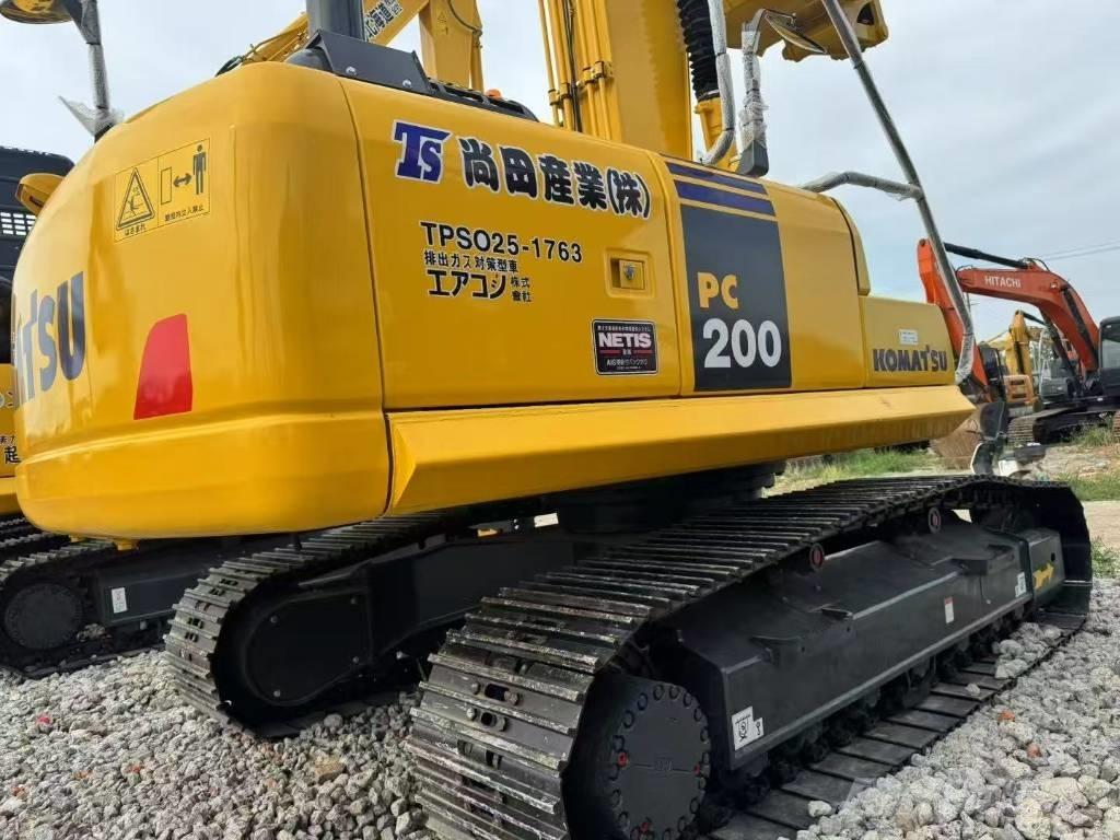 Komatsu 200-8 Bandgrävare