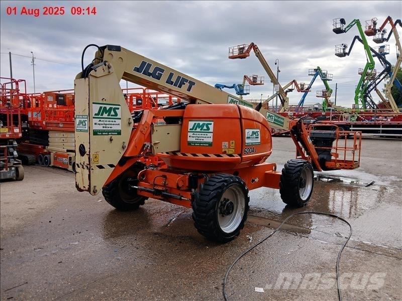 JLG 600 AJ Bomliftar