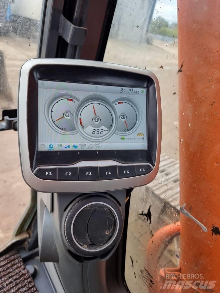 Doosan DX 225 LC-3 Bandgrävare