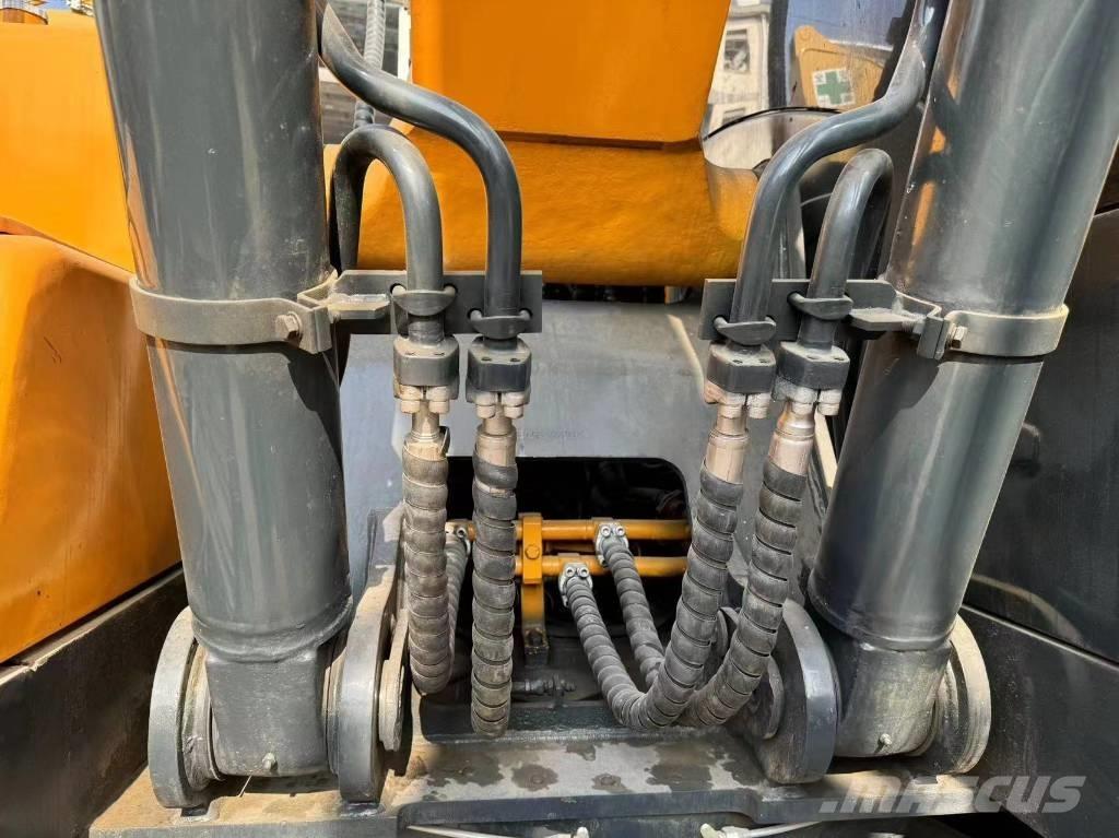 Hyundai R220LC-9S Bandgrävare