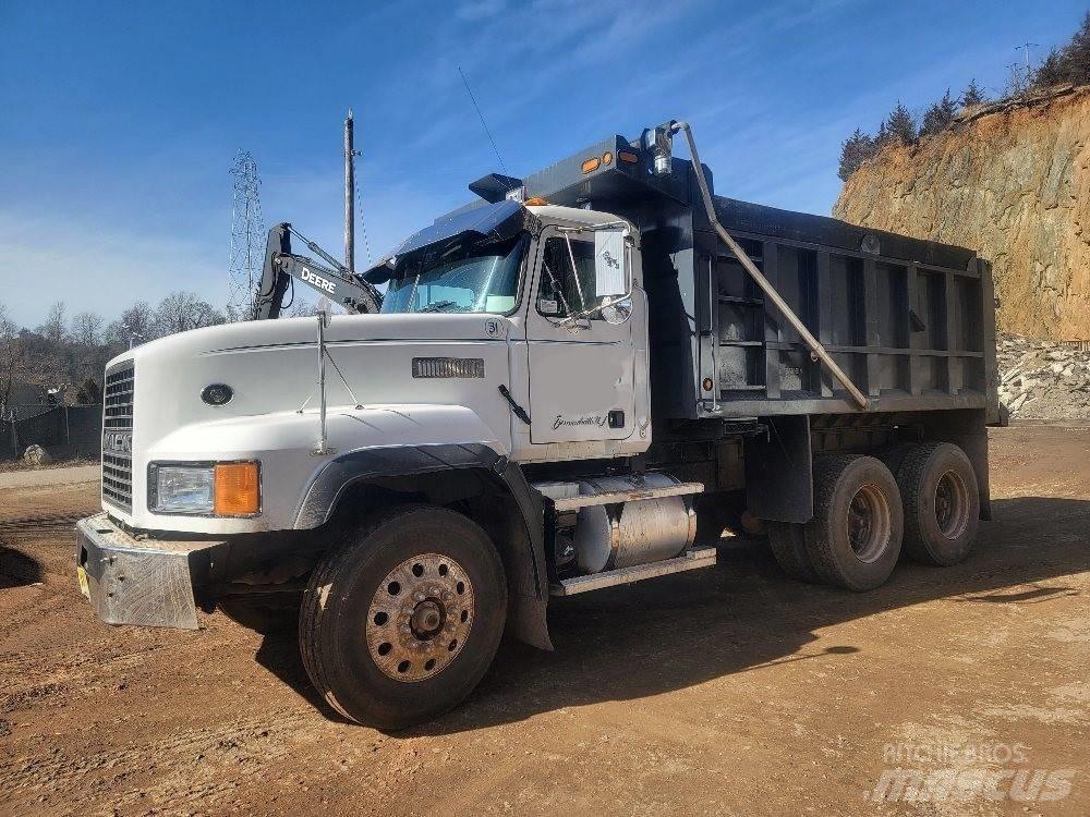 Mack CL 713 Tippbilar