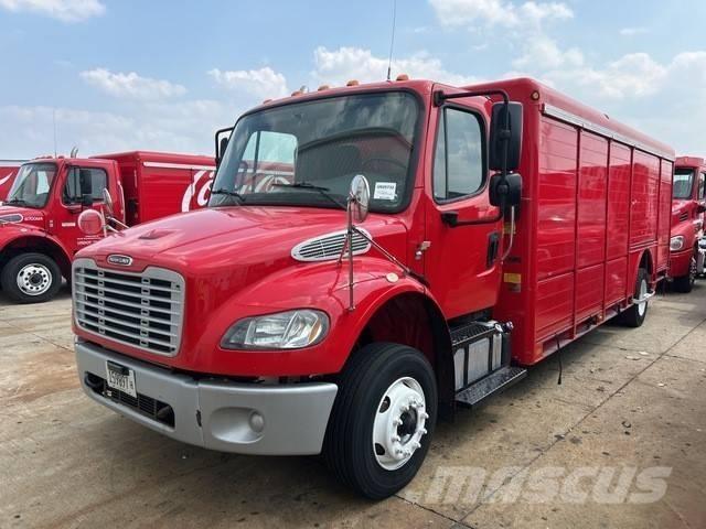 Freightliner M2 106 Lastbilar för dryckesleveranser
