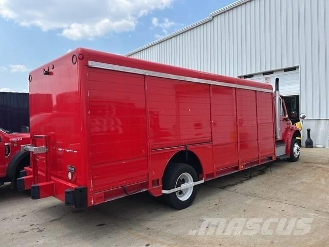 Freightliner M2 106 Lastbilar för dryckesleveranser
